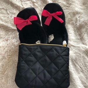 New on the go slippers sz M